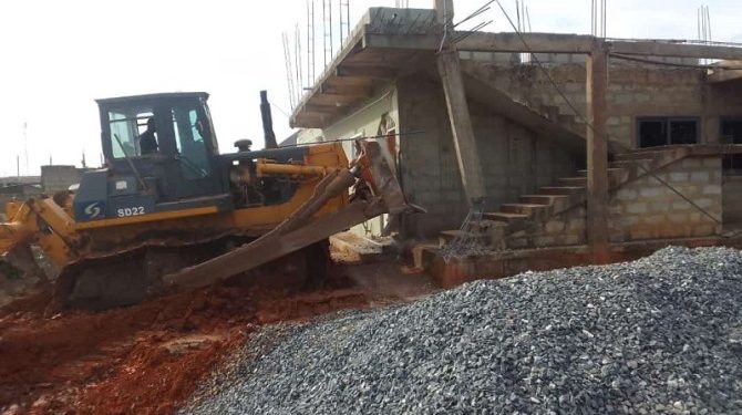Greater Accra Minister Leads Security Personnel To Eject Encroachers On CSIR-ARI Lands