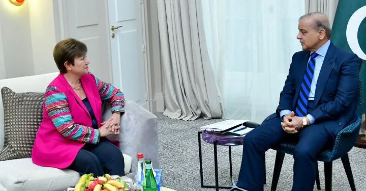 Pakistani PM Sharif asks IMF to release $1.1b tranche