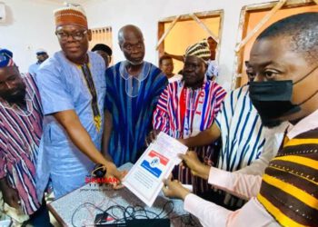 NR: Regional Minister picks Sagnarigu parliamentary nomination forms for Felicia Tettey