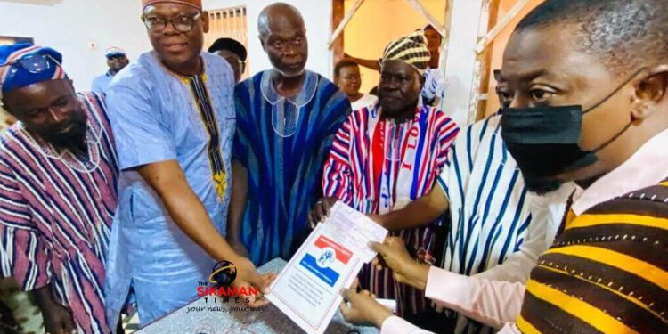 NR: Regional Minister picks Sagnarigu parliamentary nomination forms for Felicia Tettey