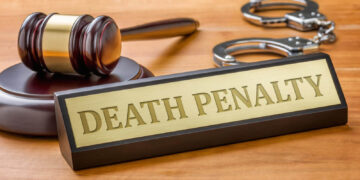 Parliament passes Criminal Offences Amendment Act, removing death penalty