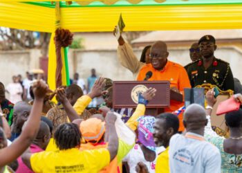 Government announces new cocoa prices as farmers welcome decision