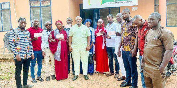 S/R: YEA disburses funds to 5 garment and textile trainers