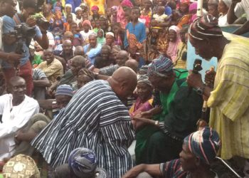 S/R: Mahama pays courtesy call on Yapei-Wura Bikunuto