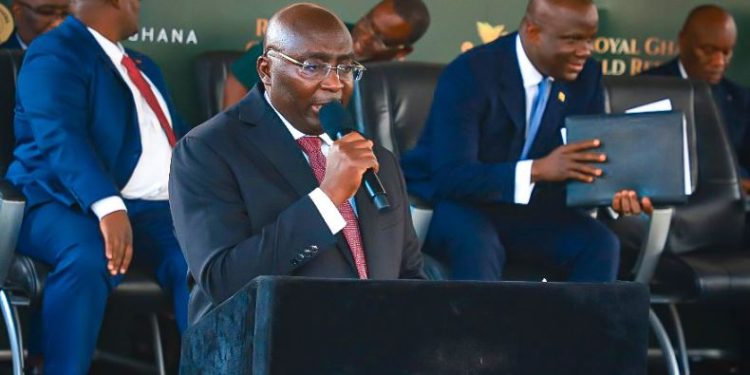 Cedi Depreciation: Bawumia prescribes gold-backed cedi for stability