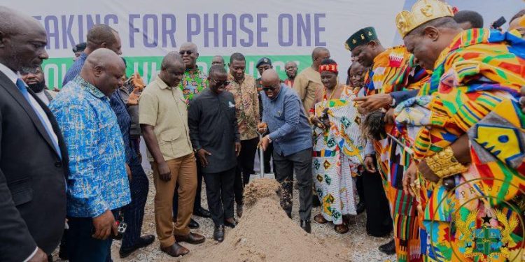 W/R: Prez cuts sod for phase 1 of Petroleum Hub project