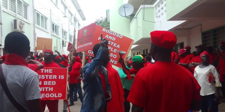 Lands Ministry revokes FGR Bogoso-Prestea mining licenses after workers’ protest