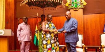 Asantehene presents Bawku mediation report to Mahama, urges parties to accept findings
