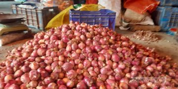 Onion trade dispute triggers seizure of supply trucks, threats Ghana market