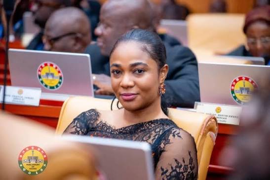 Minority rejects 9% public sector pay increase, demands review